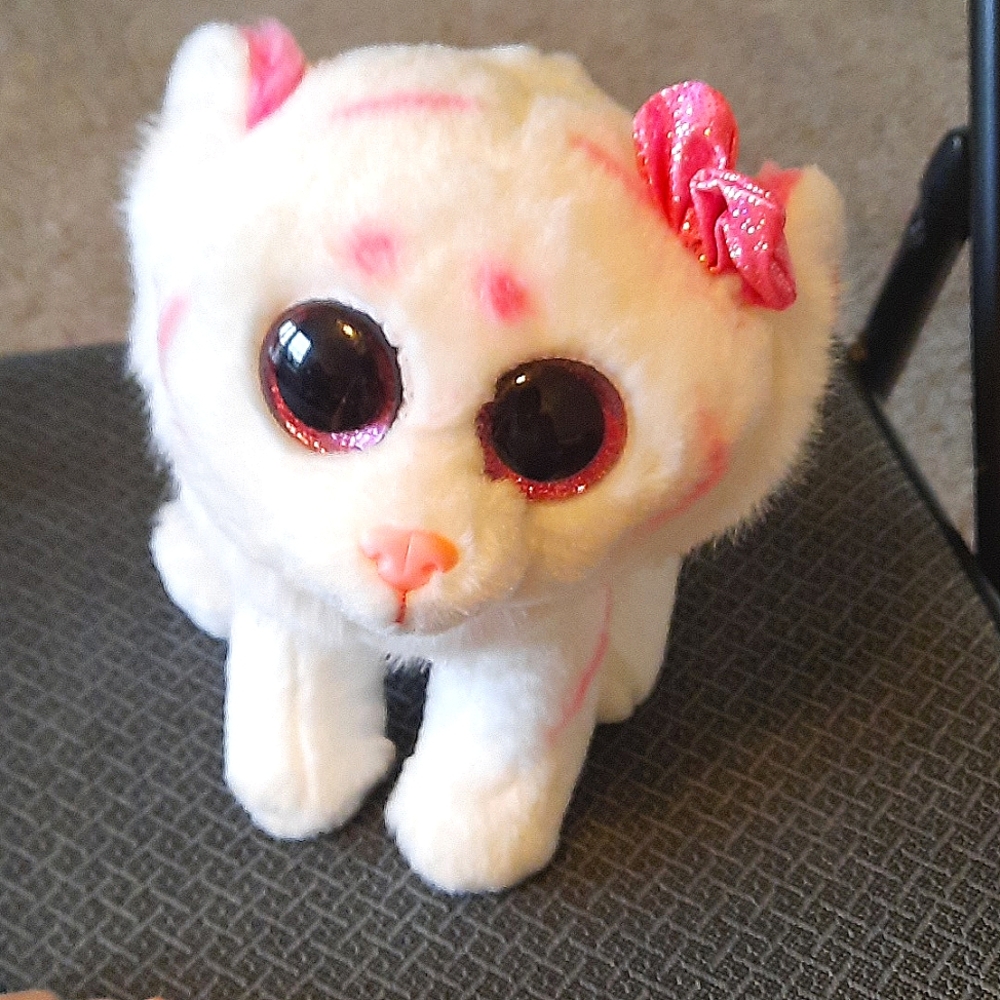 Beanie Boos white pink cat/tiger Purrcilla stuffed animal toy